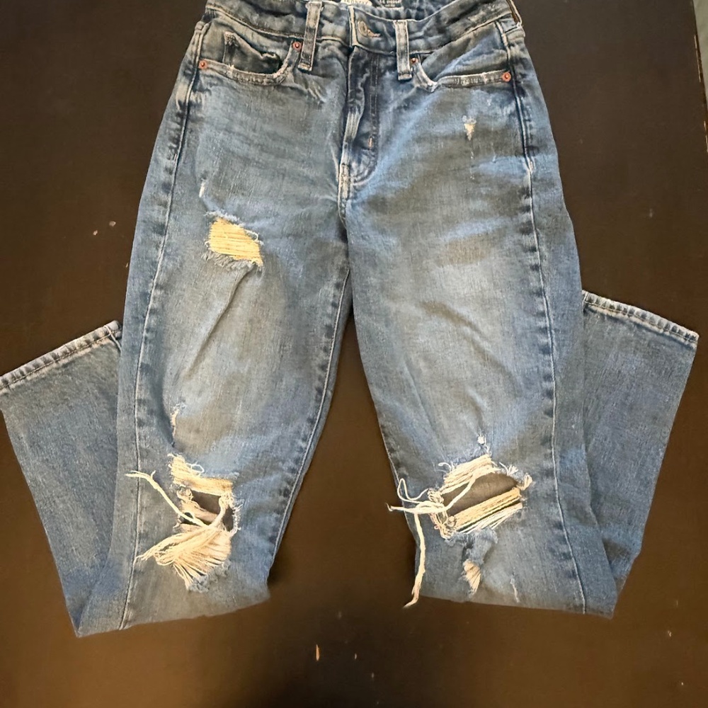 Old Navy O.G. Straight High-Rise Jeans Size 0 – Distressed, Secret Slim Pockets